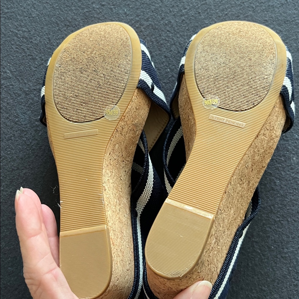 Lucky Brand Blue & White Crisscross Cork Wedge Slides NEW size 9 medium #A-10 - Picture 4 of 6